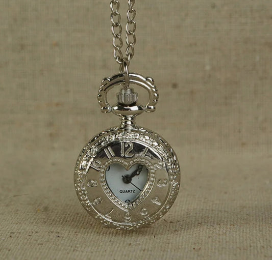 Silver Heart Quartz Watch Arabic Digit Engraved Design Women Ladies Gift Fob Watch Exquisite Mini Pocket Watch